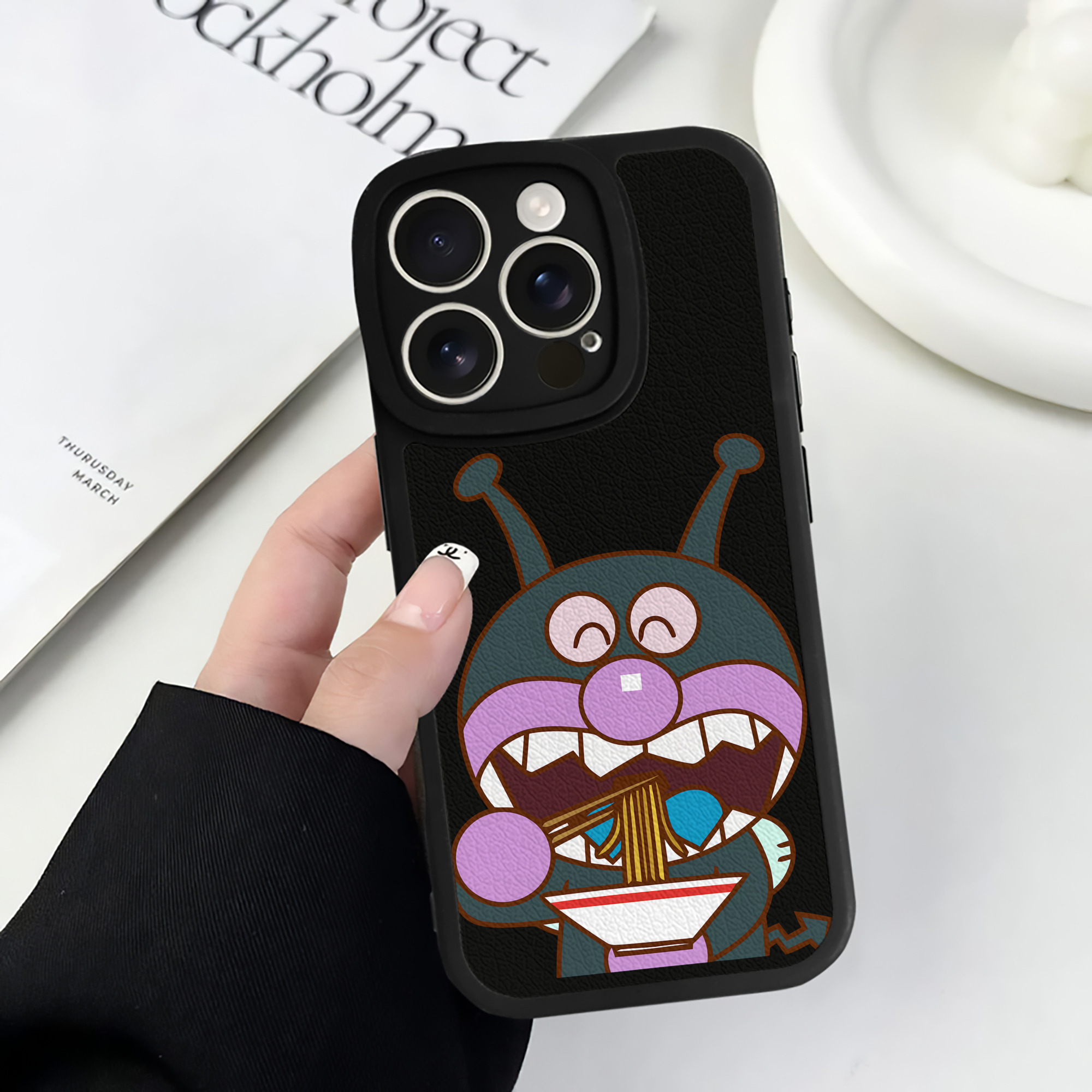（画像用） アンパンマン Anpanman 【iPhone 16シリーズ対応】シリコンスマホケース（レザー調） 材質：シリコン
